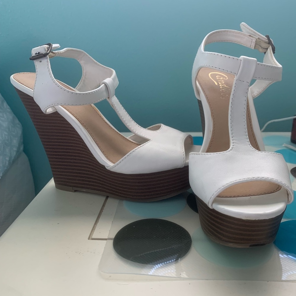 Candies white wedge size 7 as is